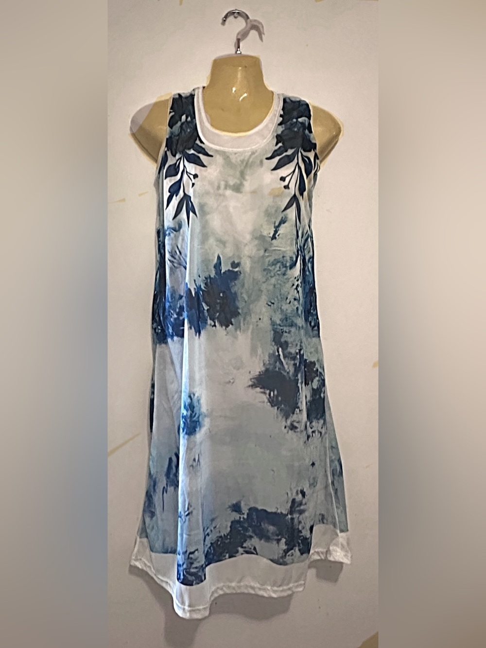 Women’s Blue Tie-Dye Floral Tank Top